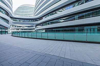 《赛博朋克2077：往日之影》赞誉宣传片 满分很多！